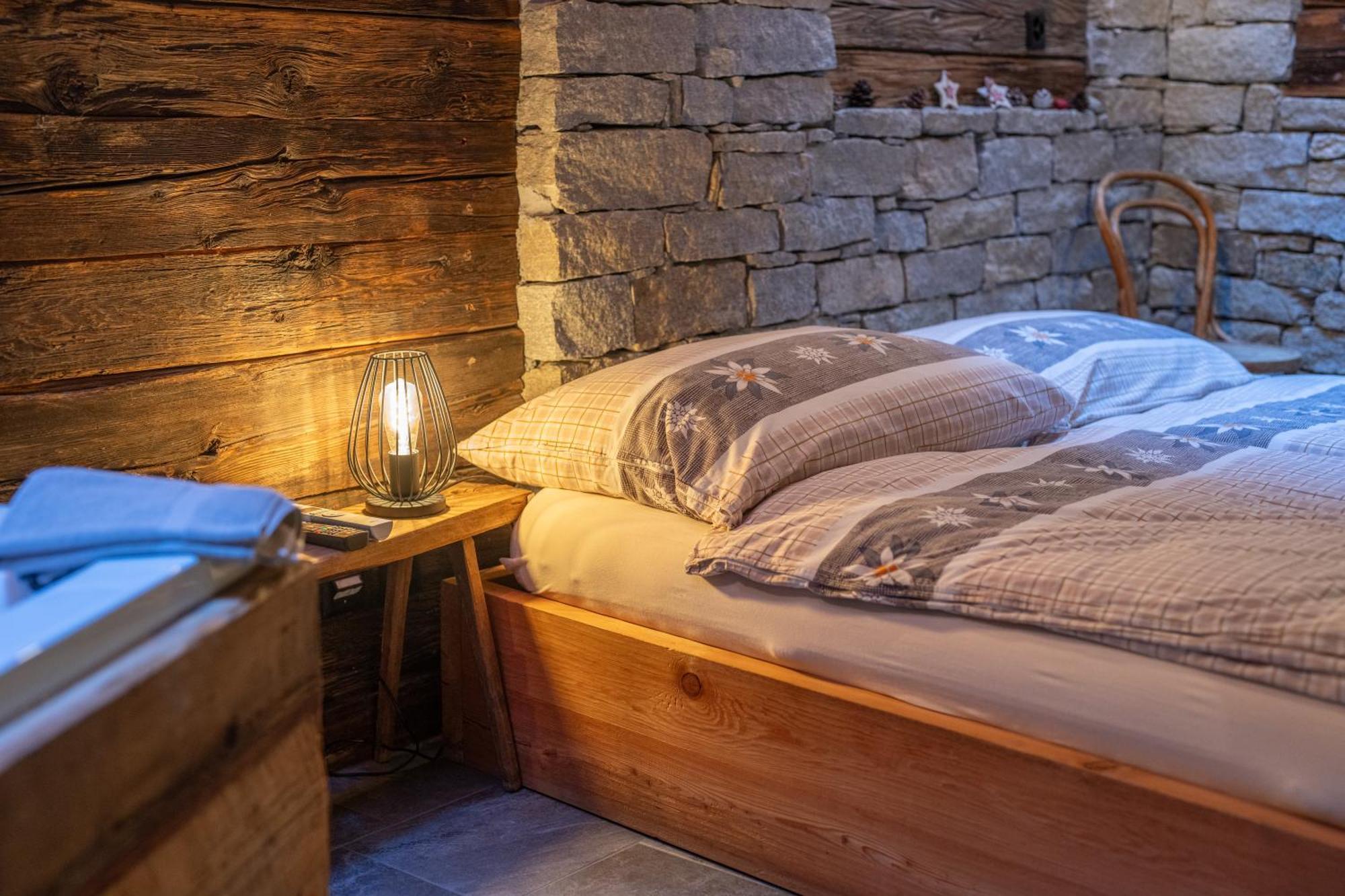 Chalet Schwalbennest Zermatt Bagian luar foto