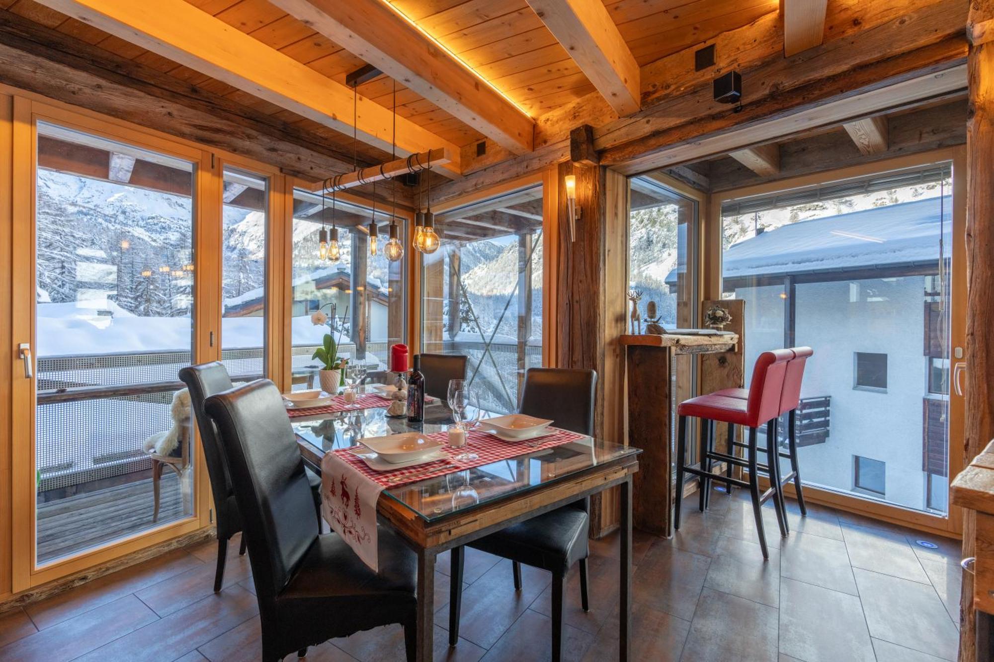 Chalet Schwalbennest Zermatt Bagian luar foto