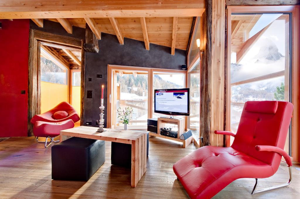 Chalet Schwalbennest Zermatt Bagian luar foto