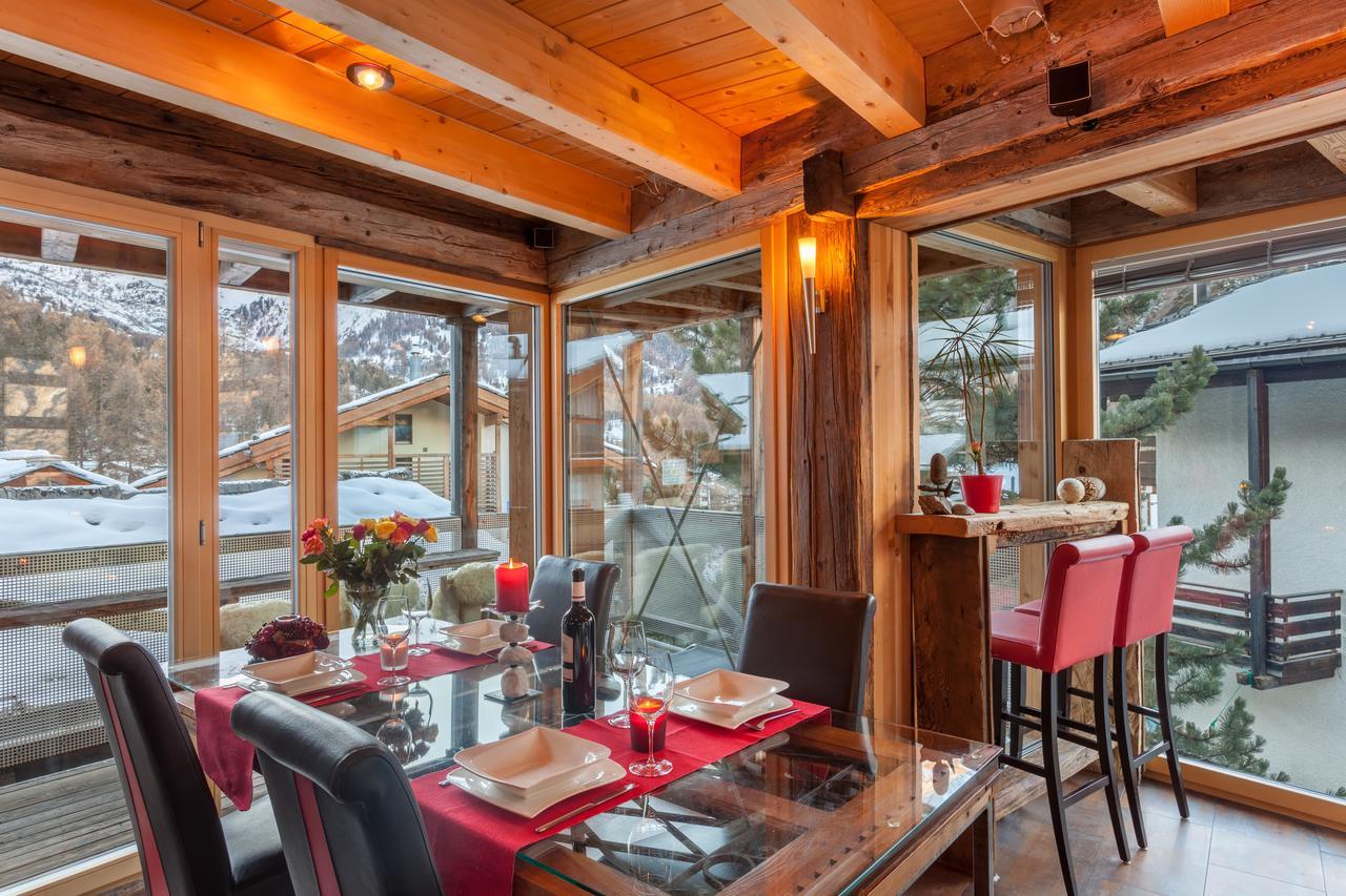 Chalet Schwalbennest Zermatt Bagian luar foto